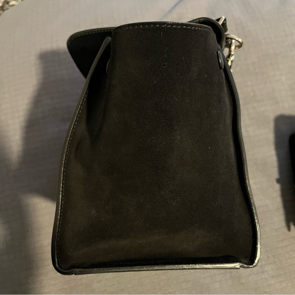 Authentic Céline Trapeze Bag; Small Black - Picture 10 of 13